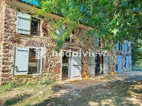 Aux sources de lesquire maison 5 chambres 5 salles de bains , 11 personnes